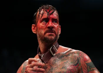 CM Punk indica que lloró luego de oír un comentario tras su combate en AEW Revolution 2022