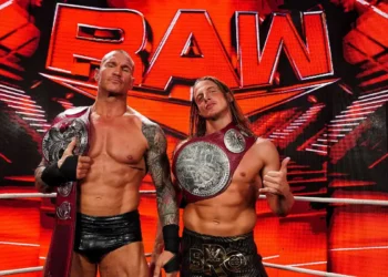 Riddle revela lo que Randy Orton le enseñó sobre la industria