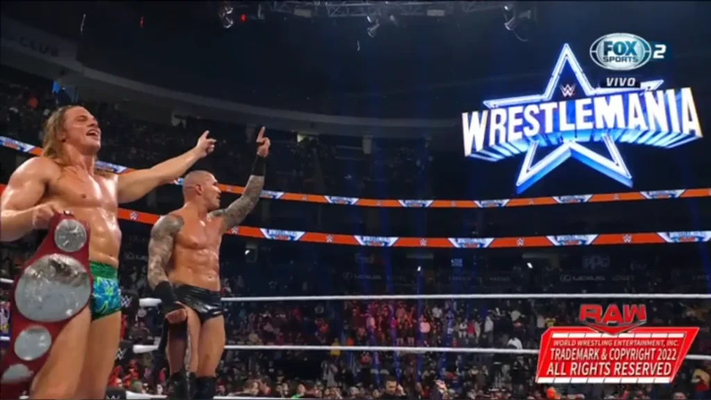 Randy Orton y Riddle derrotaron a The Usos por descalificación en WWE RAW