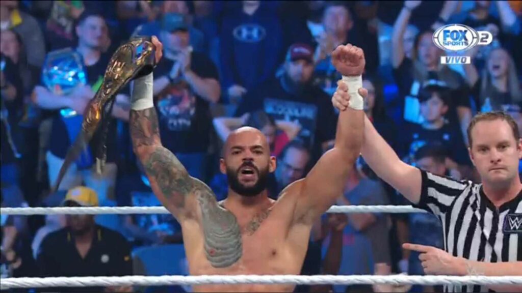 Ricochet retiene el Campeonato Intercontinental tras vencer a Sami Zayn en SmackDown