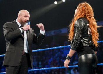 Becky Lynch: "Triple H nunca nos trató como si fuéramos diferente a los hombres"