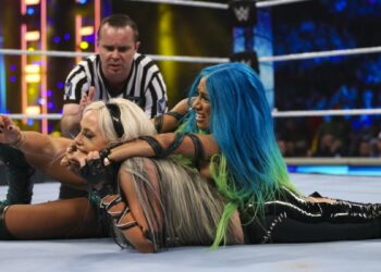 Dos exsuperestrellas de WWE trabajaron como productores en el último SmackDown