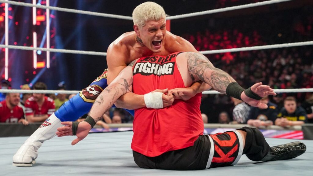 Cody Rhodes derrota a Kevin Owens en WWE RAW