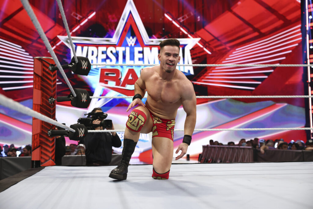 WWE confirma el cambio de nombre de Austin Theory