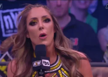 Britt Baker clasifica a la Owen Hart Cup femenina 2022