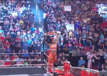 Bianca Belair retiene el Campeonato Femenino de RAW tras vencer a Sonya Deville