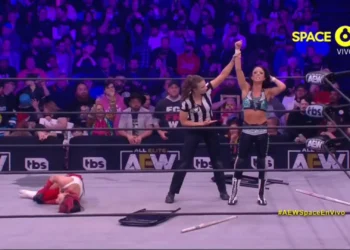 Serena Deeb derrota a Hikaru Shida en una Philly Street Fight match