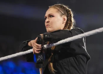 Ronda Rousey no firmaría un contrato con AEW/ROH por el momento
