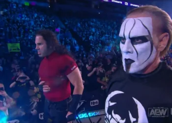 The Hardys salen victoriosos de una Tables match en AEW Dynamite