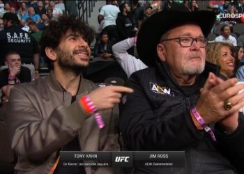 Tony Khan y Jim Ross estuvieron presentes en UFC 273