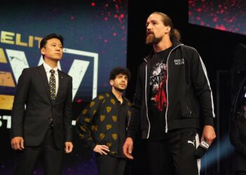 Se revela cómo Tony Khan se enteró que NJPW y WWE estaban negociando una posible colaboración