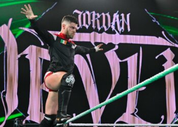 Jordan Devlin abandona WWE NXT UK