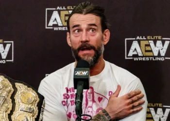 Muchos talentos de AEW no quieren volver a compartir vestuario con CM Punk