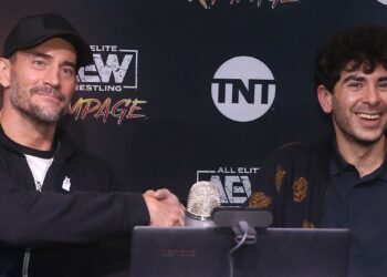 Tony Khan afirma que no puede hablar legalmente del regreso de CM Punk a WWE