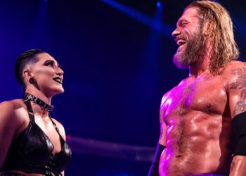 Rhea Ripley: "Si Beth Phoenix no está con nosotros, tendrá que pelear conmigo"