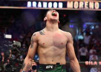 Rey Mysterio quiere ver a Brandon Moreno en WWE