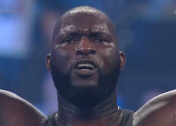 Omos derrota a Bobby Lashley en WrestleMania Backlash 2022