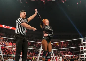 Becky Lynch clasifica al combate de escaleras femenino de WWE Money in the Bank 2022