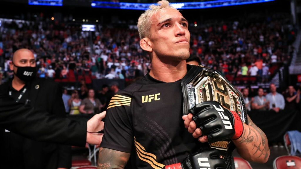 Charles Oliveira opina sobre un posible combate con Islam Makhachev