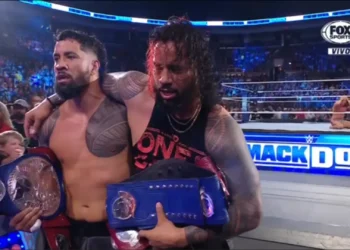 The Usos retienen los Campeonatos Indiscutidos por Parejas de WWE en SmackDown