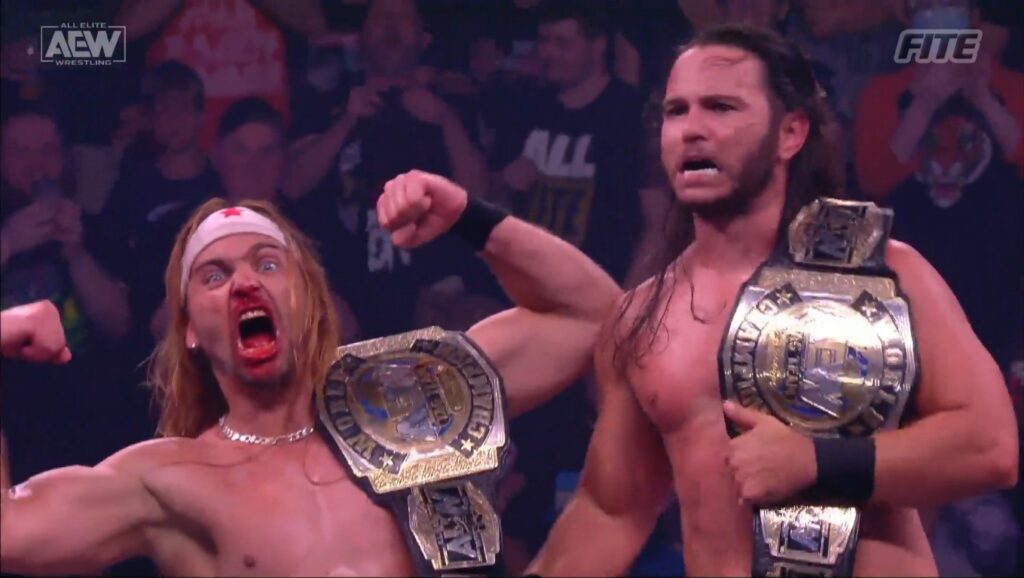 The Young Bucks ganan los Campeonatos Mundiales por Parejas de AEW en una Ladder match