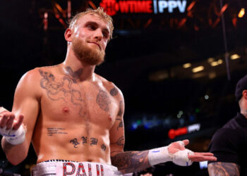 Jake Paul firma con PFL
