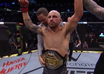 Alexander Volkanovski retiene el Campeonato de Peso Pluma en UFC 276
