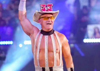 Jeff Jarrett será el árbitro de la lucha entre The Usos y The Street Profits en WWE SummerSlam 2022