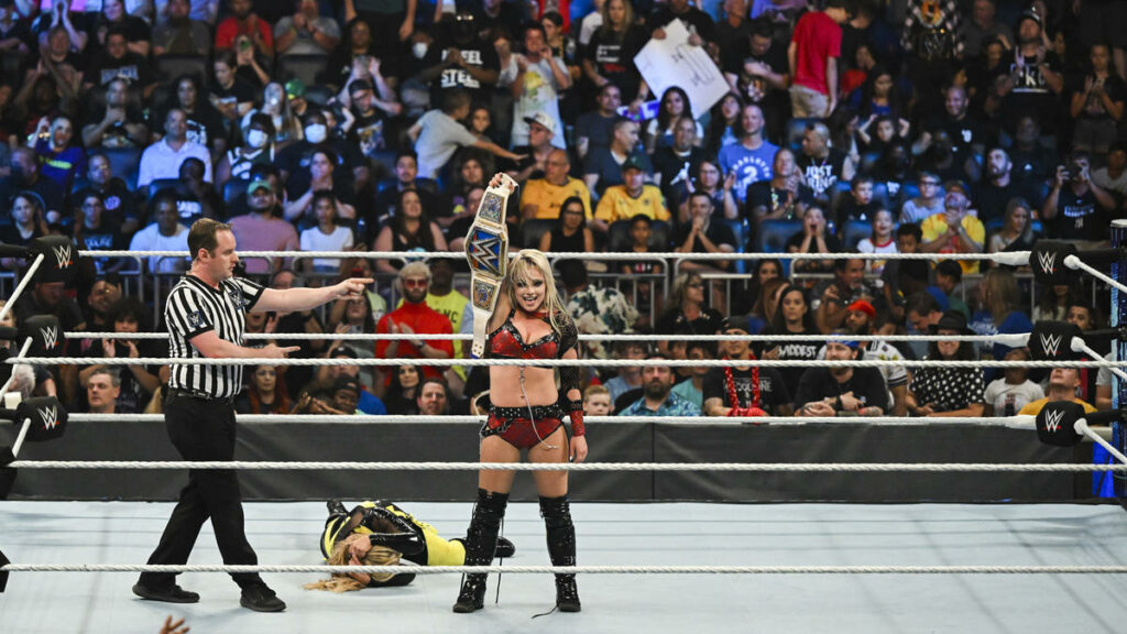 Liv Morgan lanza un mensaje a Ronda Rousey antes de su combate en SummerSlam