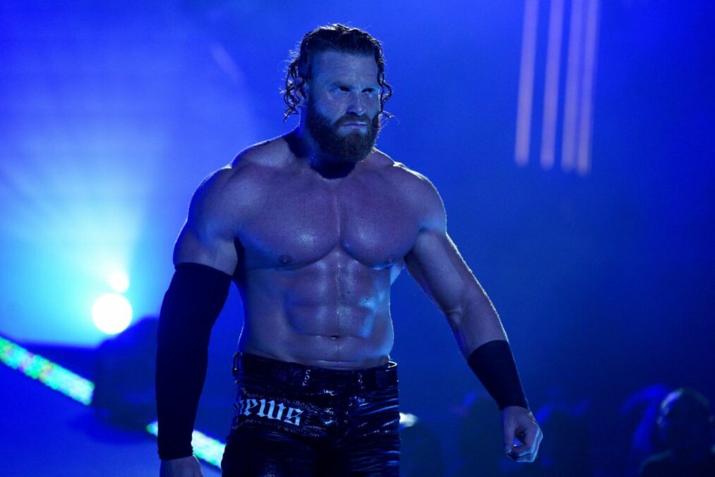 Motivo por el que Buddy Matthews se perdió AEW Dynamite esta semana