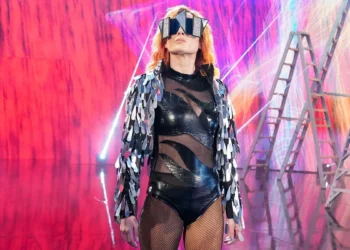 Becky Lynch habla sobre cuánta libertad creativa tiene en sus promos