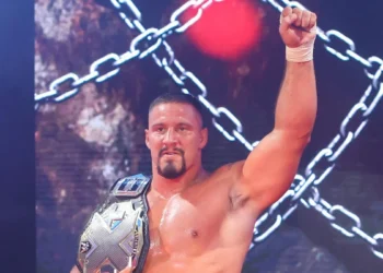 Bron Breakker retiene el Campeonato de NXT en Heatwave 2022