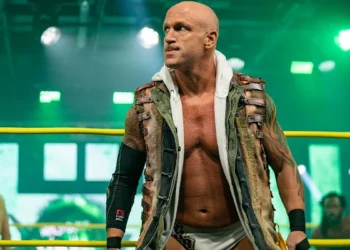 Eric Young: "Muchachos reputados de WWE me decían 'Gracias por liderar'"