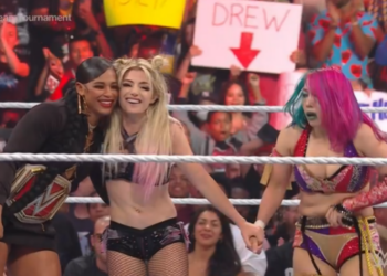 Alexa Bliss y Asuka avanzan a semifinales del tornAlexa Bliss y Asuka avanzan a semifinales del torneo por el Campeonato Femenino por Parejaseo por el Campeonato Femenino por Parejas