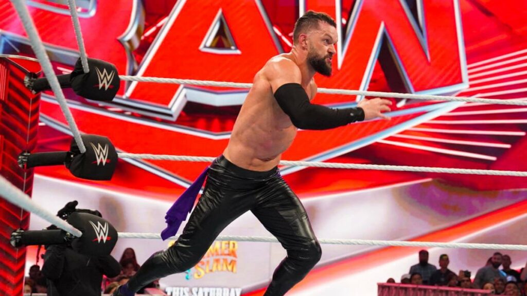 Finn Bálor revela el consejo que da a los talentos que pretenden abandonar WWE