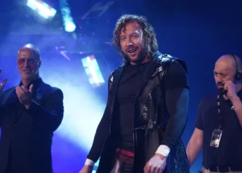 Kenny Omega quiere luchar en un combate mixto con Mercedes Monè en NJPW