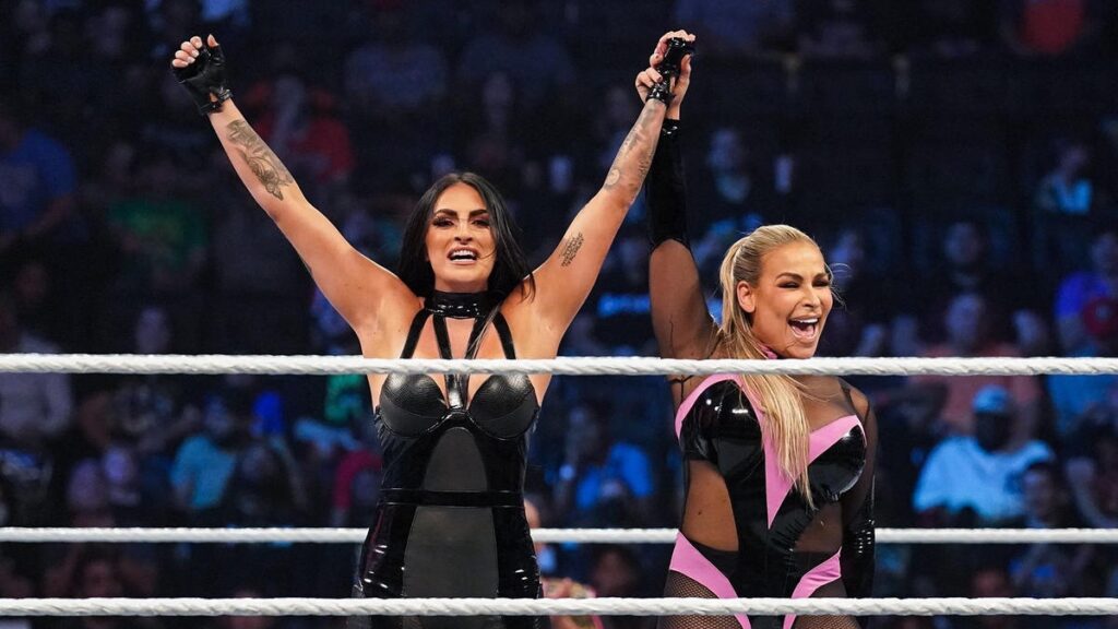 Natalya y Sonya Deville avanzan a las semifinales del torneo por los Campeonatos Femeninos por Parejas de WWE