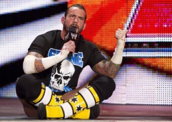 Booker T cree que CM Punk ha quemado todos los puentes para regresar a WWE