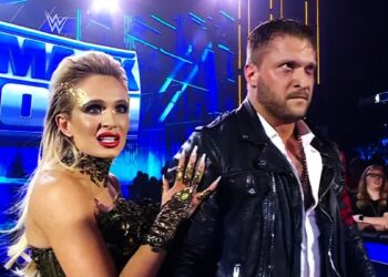Scarlett reacciona a su regreso en WWE