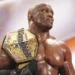 Bobby Lashley retiene el Campeonato de Estados Unidos en una 'Steel Cage Match' en WWE RAW