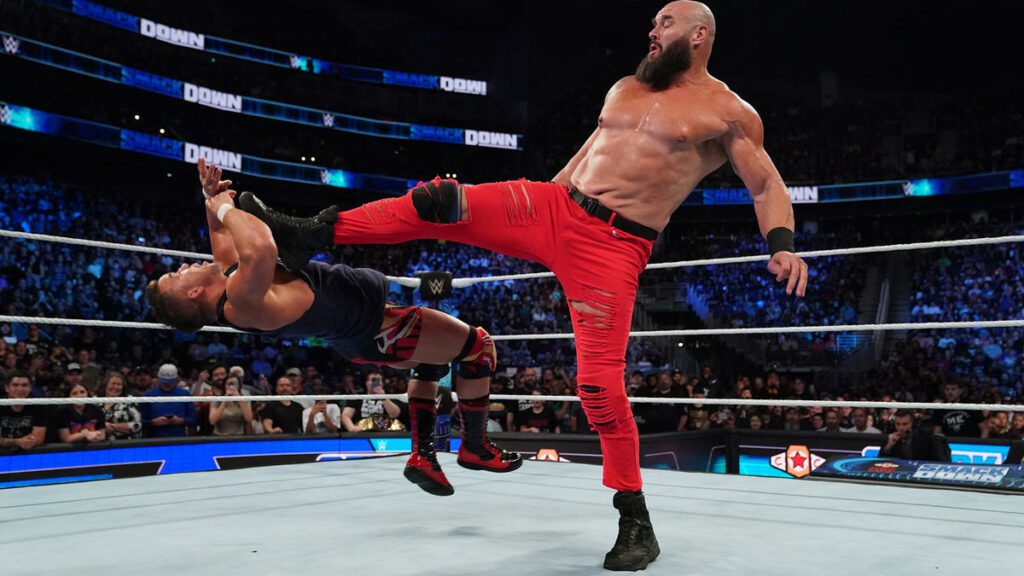 Braun Strowman confiesa que lloró tras su regreso a WWE