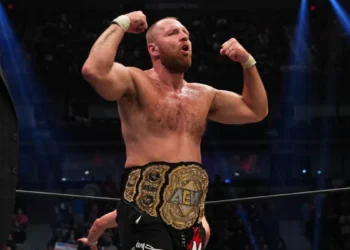 Jon Moxley no cree que los campeonatos sean tan importantes