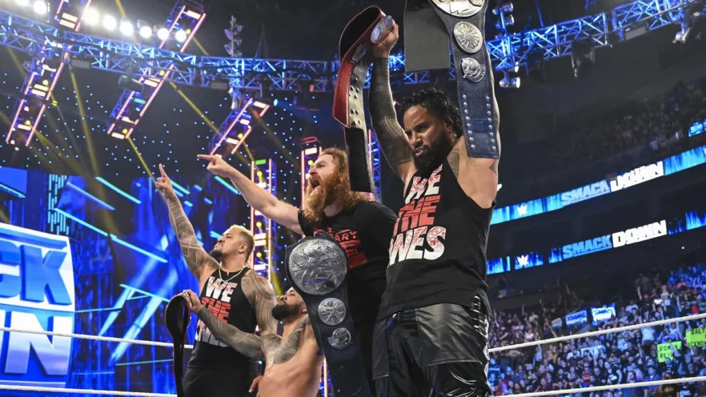 The Usos retienen los Campeonatos Indiscutidos por Parejas de WWE en SmackDown