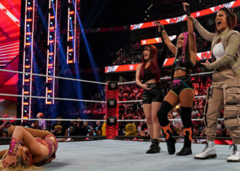 Dakota Kai, IYO SKY y Bayley estarán en SmackDown