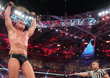 GUNTHER estaría luchando frente a un ex Campeón Mundial de WWE en WrestleMania 39