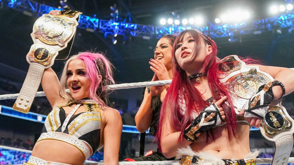 Damage CTRL retiene el Campeonato Femenino por Parejas de WWE en SmackDownDamage CTRL retiene el Campeonato Femenino por Parejas de WWE en SmackDown
