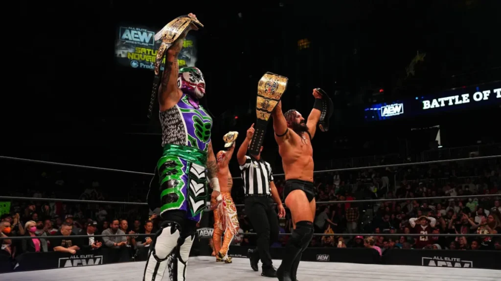Death Triangle retienen el Campeonato Mundial de Tríos de AEW