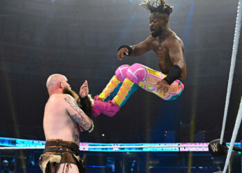 Kofi Kingston habla sobre la posible introducción de un campeonato de tríos en WWE