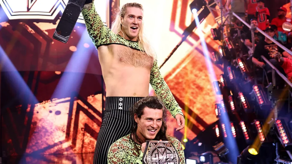 WWE, feliz con el trabajo de Pretty Deadly en los últimos Live Shows