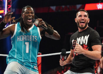 R-Truth regresa a WWE RAW